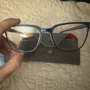 Men’s eyeglasses